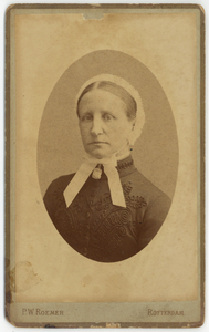 826463 Portret van zr. Maria la Gatte (1842-1906), die in 1891 een korte periode waarnemend besturende zuster was van ...